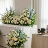 葬儀の会場装飾アイデア完全ガイド|故人らしさを形にする装花とレイアウト術