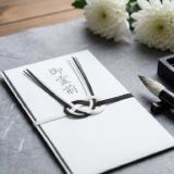 葬儀に参列するときの香典袋の書き方とは?名前や金額を失礼なく整える基本マナー